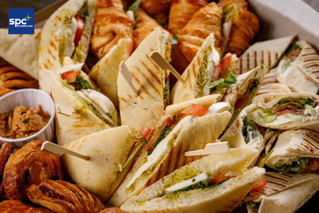 Các loại hộp giấy đựng sandwich chống thấm dầu phổ biến Các loại hộp giấy đựng sandwich chống thấm dầu phổ biến